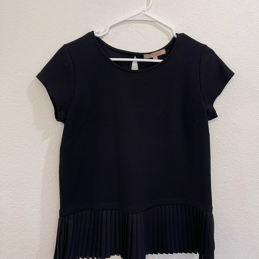 Green Envelope Black Textured Top